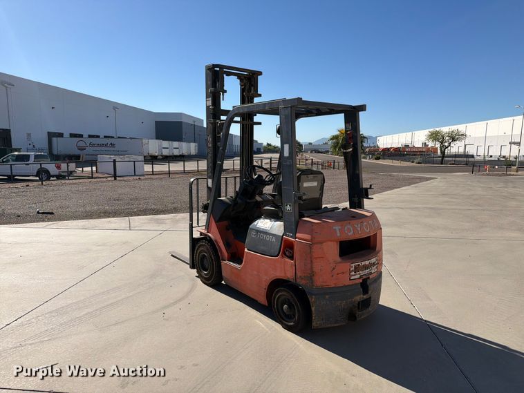 image for item FI2085 2003 Toyota 7FGU18 forklift