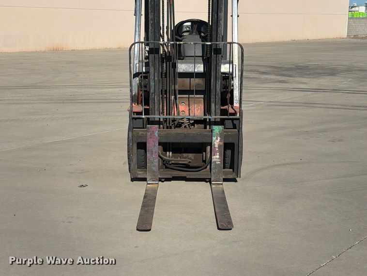 image for item FI2085 2003 Toyota 7FGU18 forklift