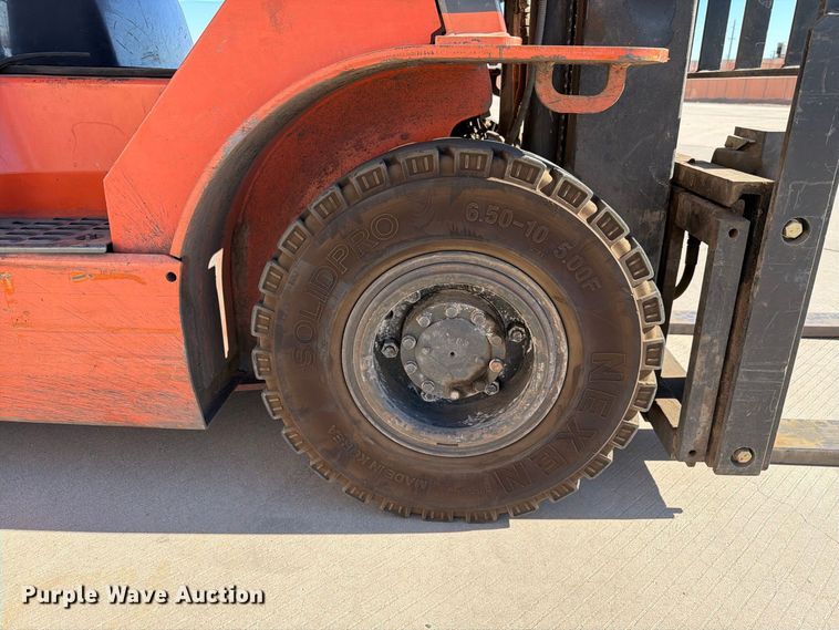 image for item FI2085 2003 Toyota 7FGU18 forklift