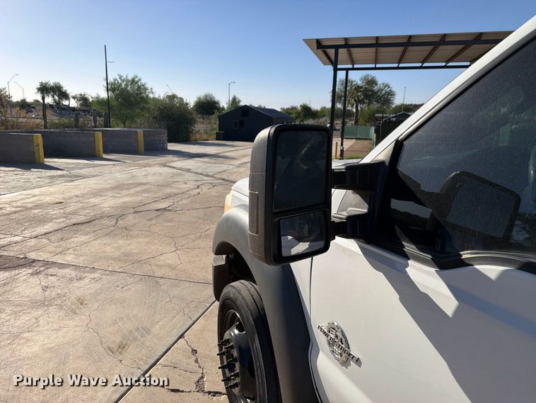image for item FI2087 2011 Ford F550 Super Duty Crew Cab flatbed truck