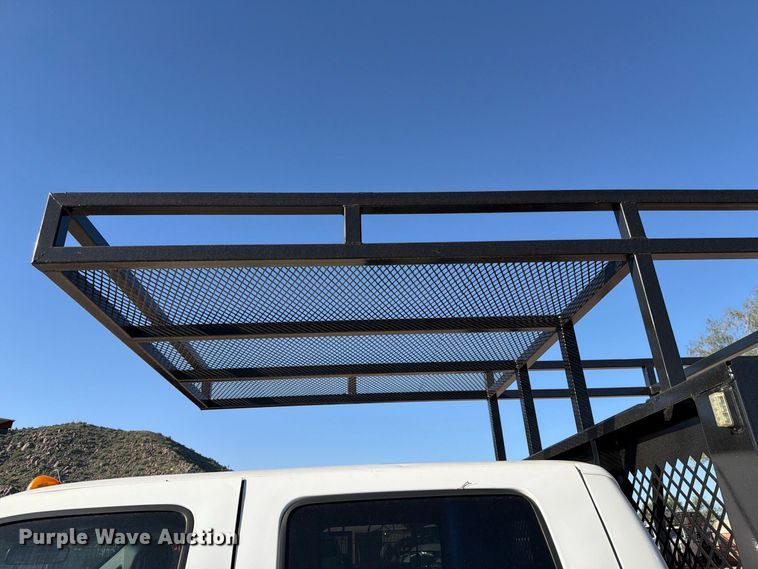 image for item FI2087 2011 Ford F550 Super Duty Crew Cab flatbed truck