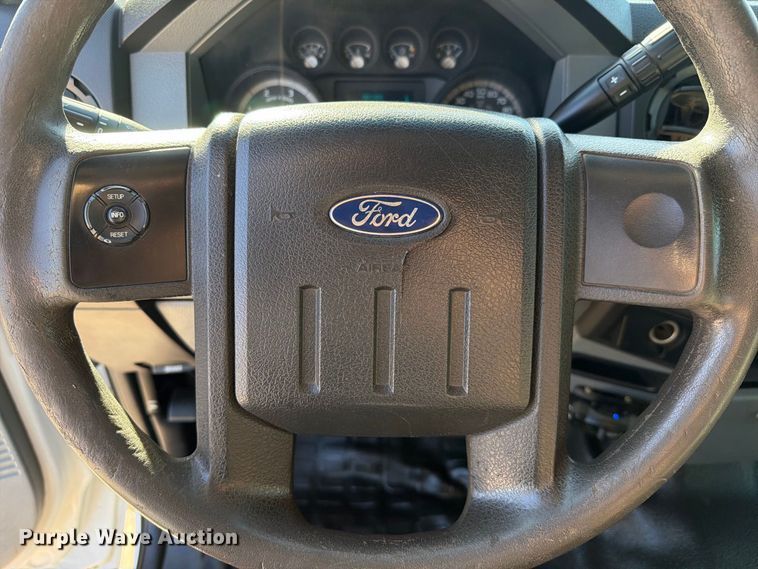 image for item FI2087 2011 Ford F550 Super Duty Crew Cab flatbed truck