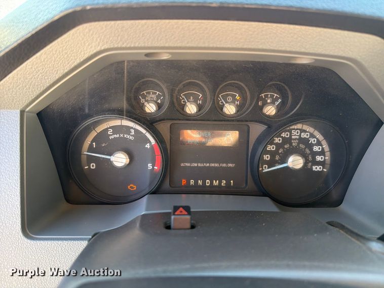 image for item FI2087 2011 Ford F550 Super Duty Crew Cab flatbed truck