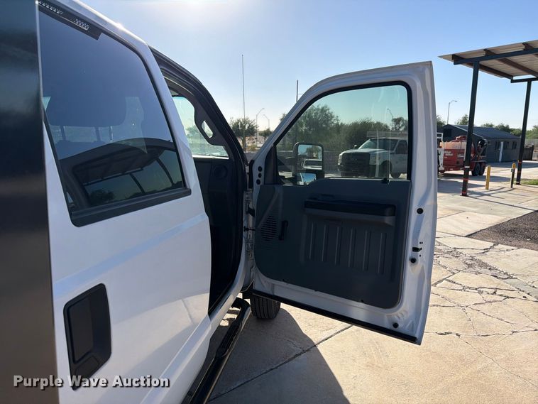 image for item FI2087 2011 Ford F550 Super Duty Crew Cab flatbed truck