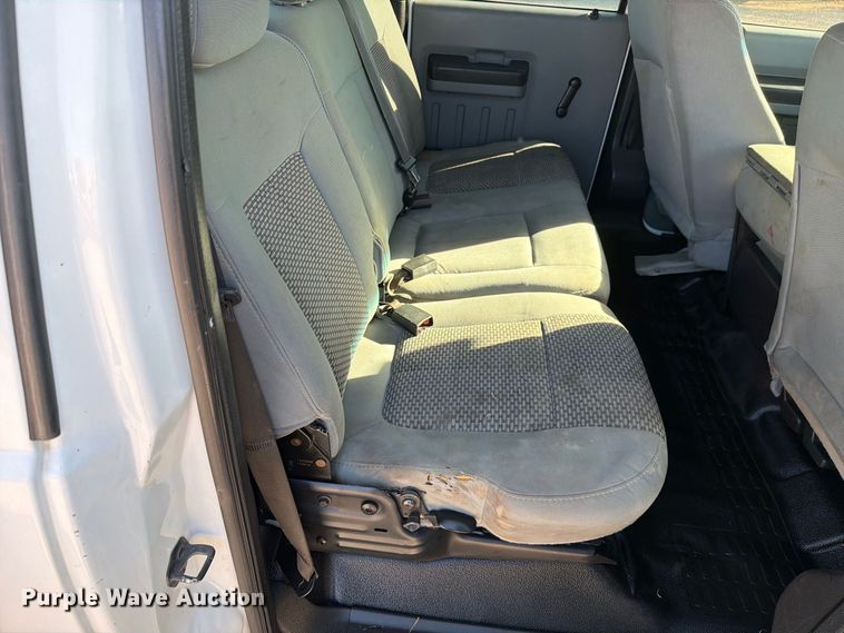 image for item FI2087 2011 Ford F550 Super Duty Crew Cab flatbed truck