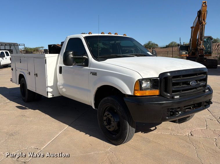 image for item FI2088 1999 Ford F550 utility / service truck