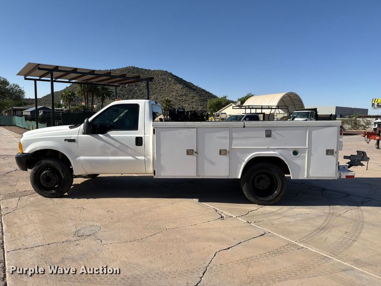 image for item FI2088 1999 Ford F550 utility / service truck