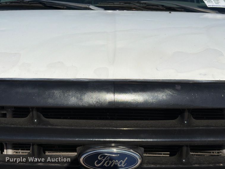 image for item FI2088 1999 Ford F550 utility / service truck