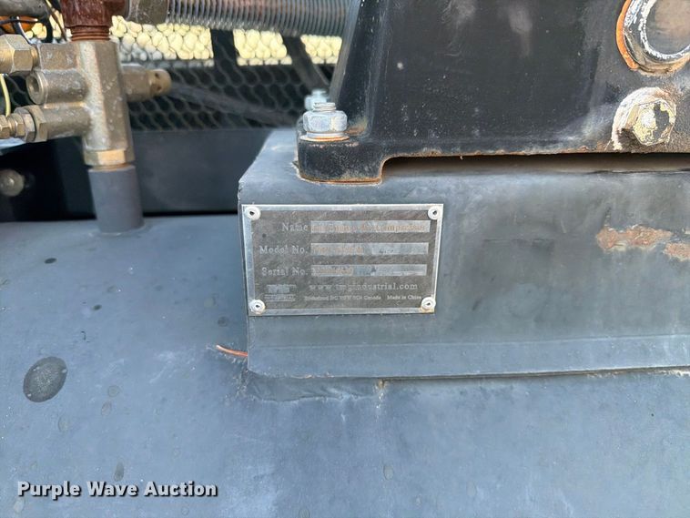 image for item FI2088 1999 Ford F550 utility / service truck