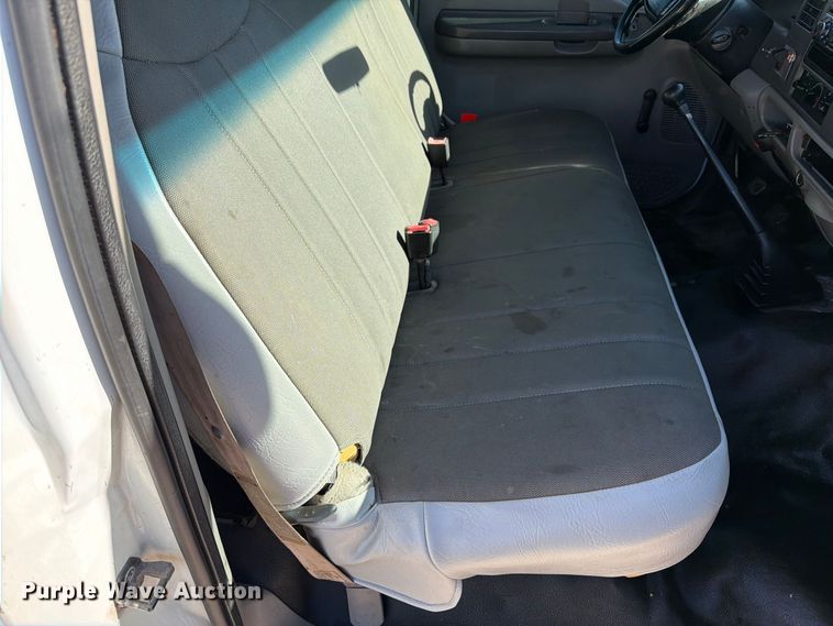 image for item FI2088 1999 Ford F550 utility / service truck
