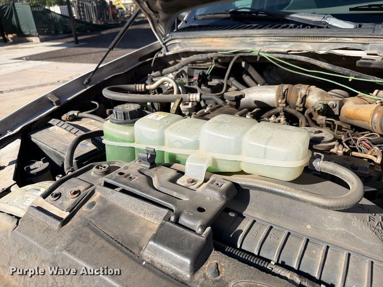 image for item FI2088 1999 Ford F550 utility / service truck