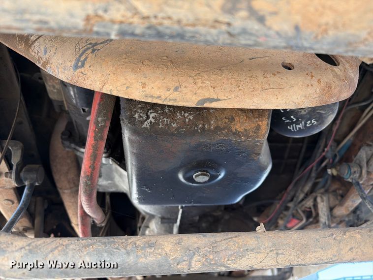 image for item FI2088 1999 Ford F550 utility / service truck