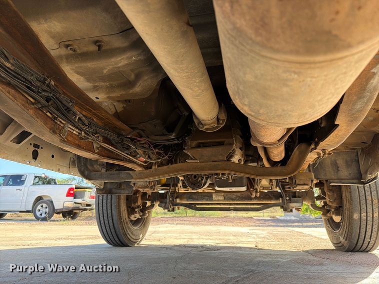 image for item FI2088 1999 Ford F550 utility / service truck