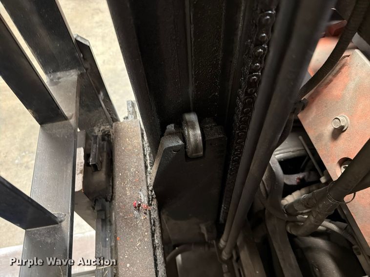 image for item FI2107 2001 Toyota 7FGU18 forklift
