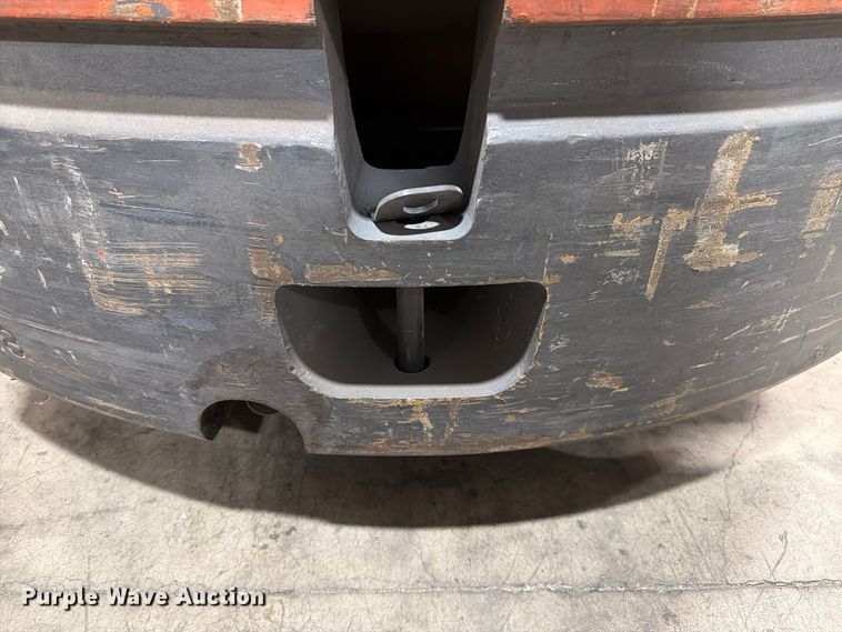 image for item FI2107 2001 Toyota 7FGU18 forklift