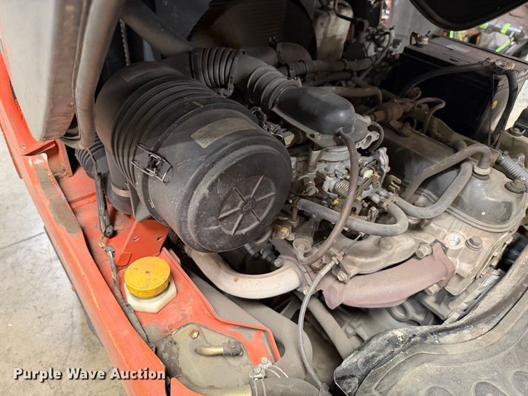 image for item FI2107 2001 Toyota 7FGU18 forklift