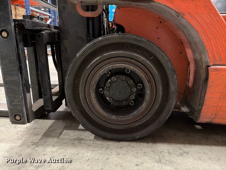 image for item FI2107 2001 Toyota 7FGU18 forklift