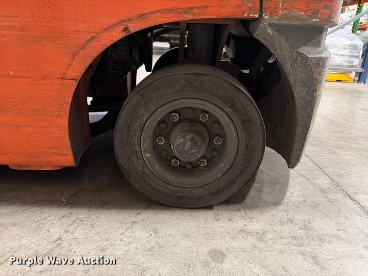 image for item FI2107 2001 Toyota 7FGU18 forklift