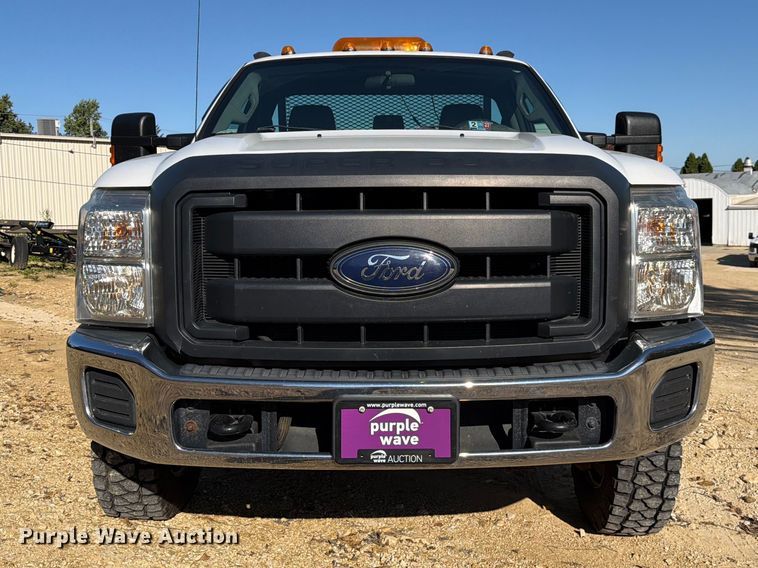 image for item FJ2031 2015 Ford F350 Super Duty utility bed pickup truck