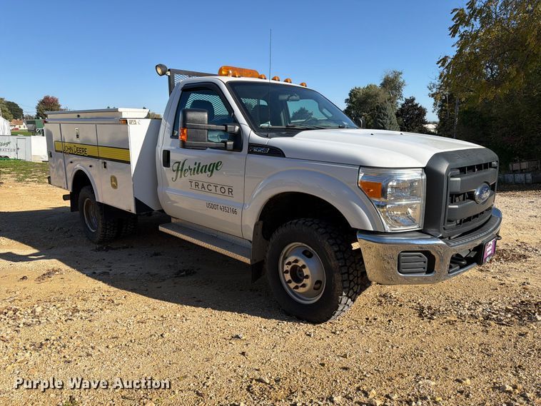 image for item FJ2031 2015 Ford F350 Super Duty utility bed pickup truck