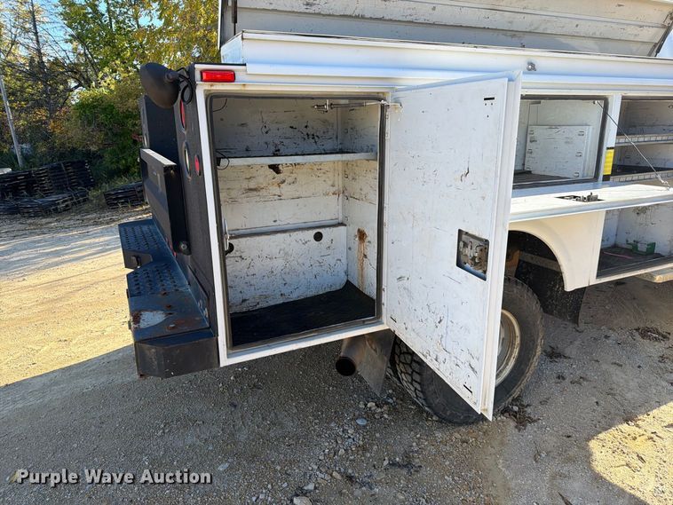 image for item FJ2031 2015 Ford F350 Super Duty utility bed pickup truck