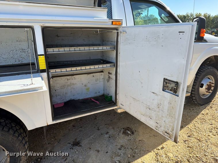 image for item FJ2031 2015 Ford F350 Super Duty utility bed pickup truck