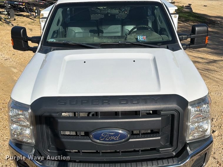image for item FJ2031 2015 Ford F350 Super Duty utility bed pickup truck