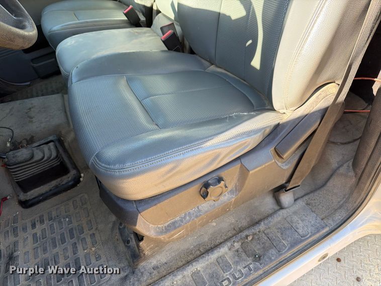 image for item FJ2031 2015 Ford F350 Super Duty utility bed pickup truck