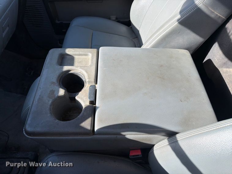 image for item FJ2031 2015 Ford F350 Super Duty utility bed pickup truck