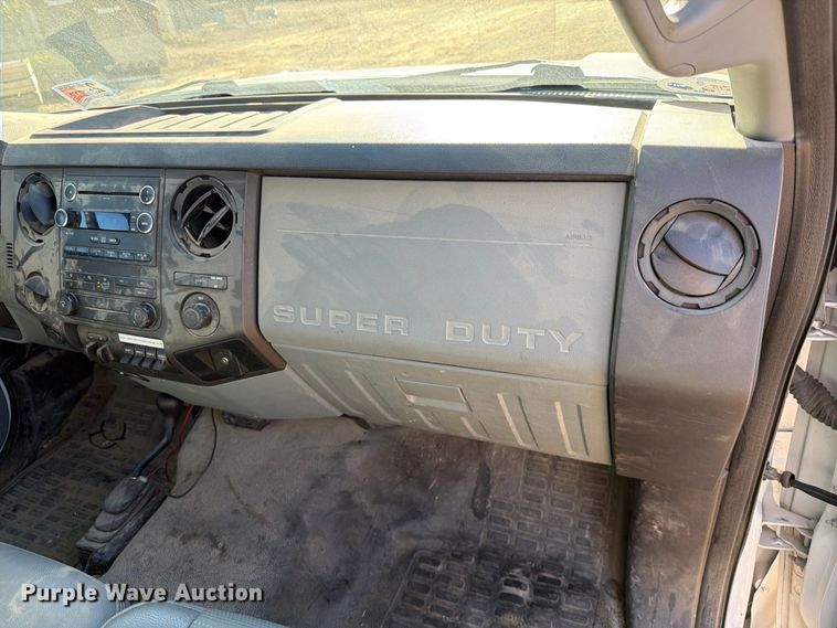 image for item FJ2031 2015 Ford F350 Super Duty utility bed pickup truck