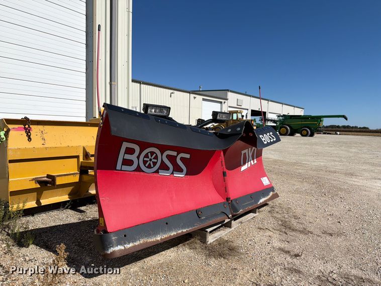image for item FJ2032 2020 Boss Power-V DXT V-Plow