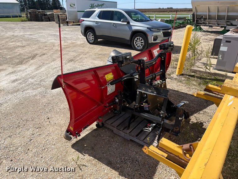 image for item FJ2032 2020 Boss Power-V DXT V-Plow