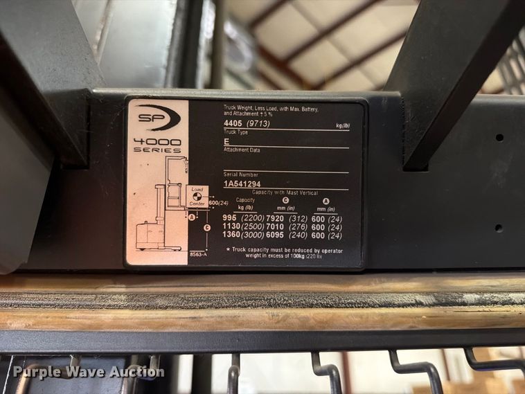 image for item FJ2035 2018 Crown SP4050-30 order picker