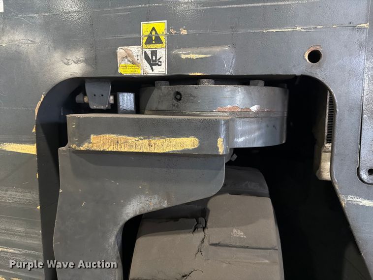 image for item FJ2047 2017 CombiLift CB6600 forklift