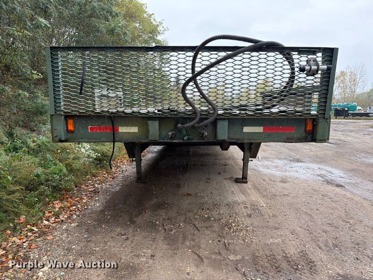 image for item FJ2049 1993 Wilson 4470 FT Muv-all drop deck hydraulic tail equipment trailer