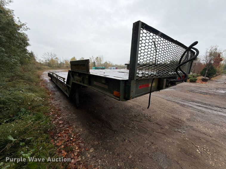image for item FJ2049 1993 Wilson 4470 FT Muv-all drop deck hydraulic tail equipment trailer