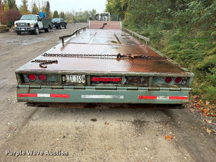 image for item FJ2049 1993 Wilson 4470 FT Muv-all drop deck hydraulic tail equipment trailer