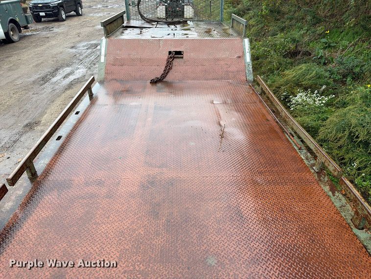 image for item FJ2049 1993 Wilson 4470 FT Muv-all drop deck hydraulic tail equipment trailer