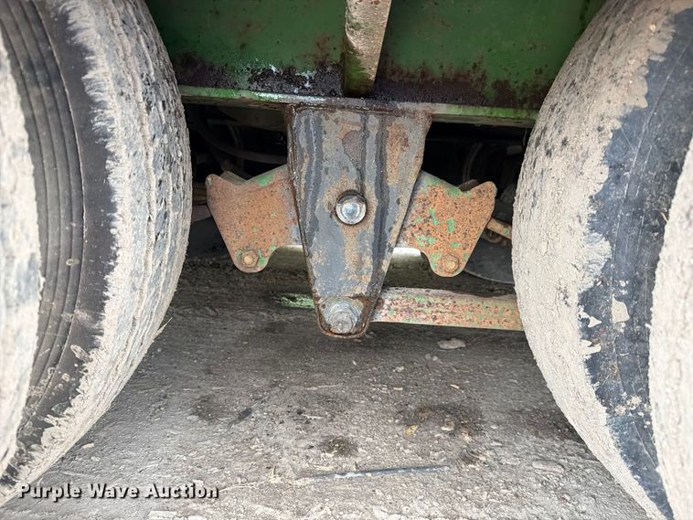 image for item FJ2049 1993 Wilson 4470 FT Muv-all drop deck hydraulic tail equipment trailer