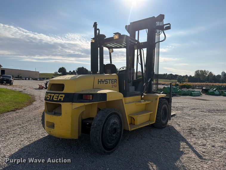 image for item FJ2068 2003 Hyster H210HD forklift