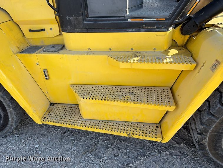 image for item FJ2068 2003 Hyster H210HD forklift