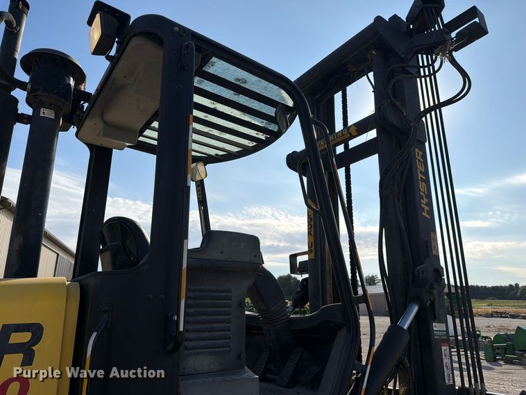 image for item FJ2068 2003 Hyster H210HD forklift