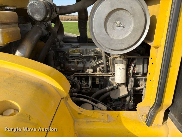 image for item FJ2068 2003 Hyster H210HD forklift