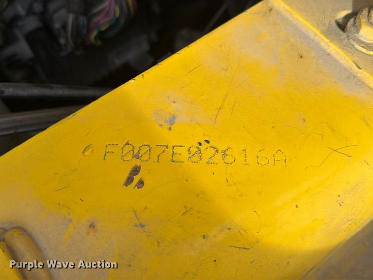 image for item FJ2068 2003 Hyster H210HD forklift