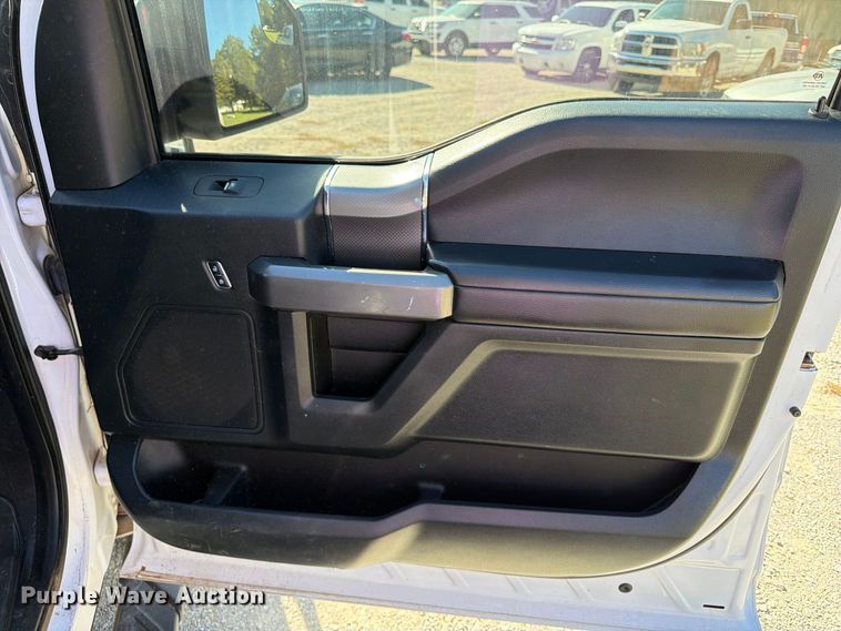 image for item FK2173 2015 Ford F150 Crew Cab pickup truck