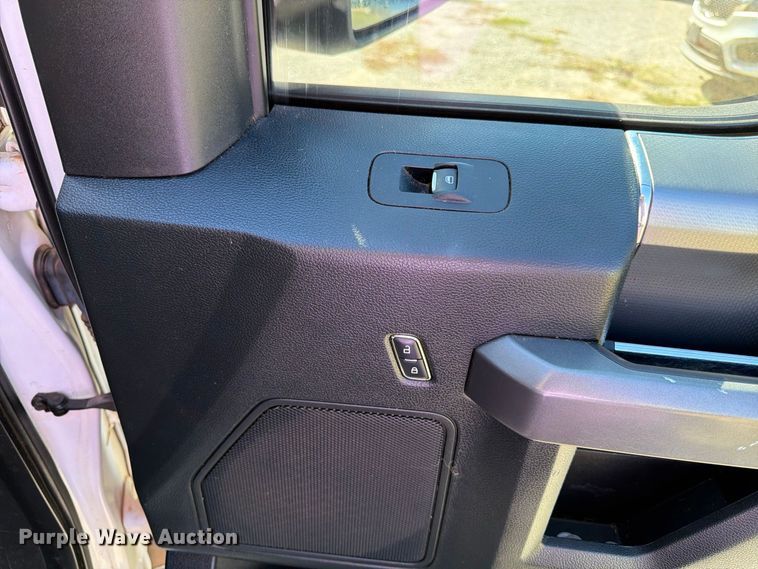 image for item FK2173 2015 Ford F150 Crew Cab pickup truck