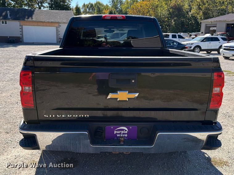 image for item FK2174 2015 Chevrolet Silverado 1500 Crew Cab pickup truck