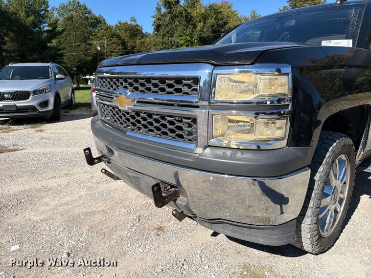 image for item FK2174 2015 Chevrolet Silverado 1500 Crew Cab pickup truck