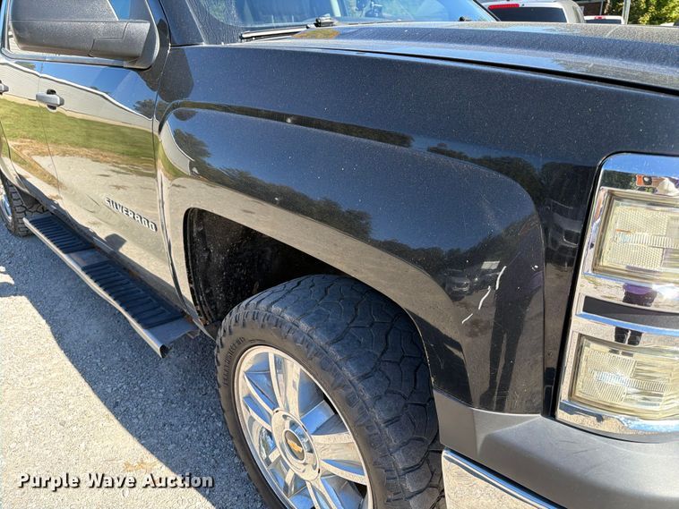image for item FK2174 2015 Chevrolet Silverado 1500 Crew Cab pickup truck