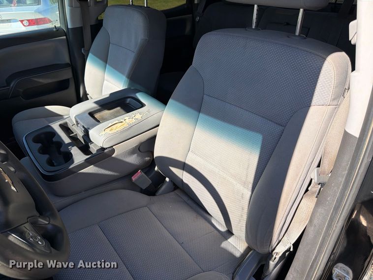 image for item FK2174 2015 Chevrolet Silverado 1500 Crew Cab pickup truck